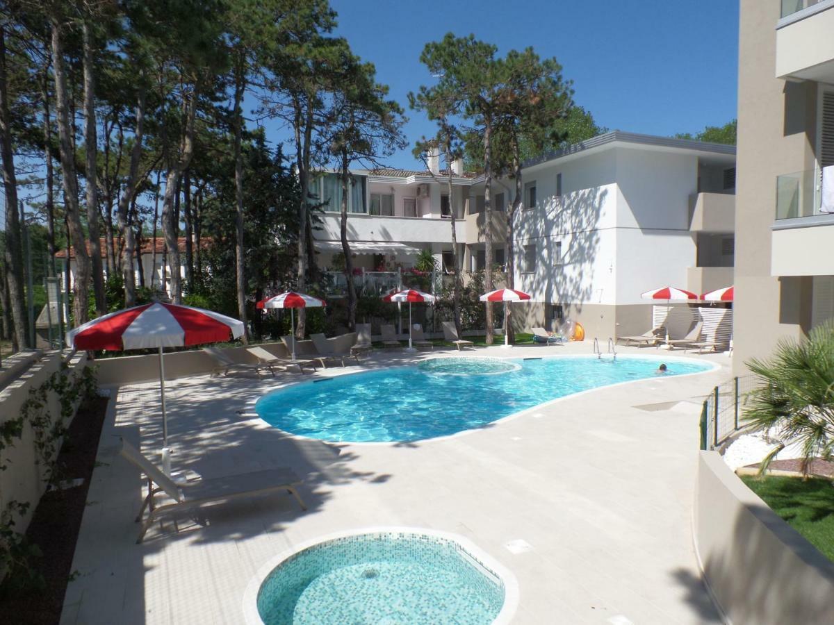 Residence Melograno Bibione Kültér fotó